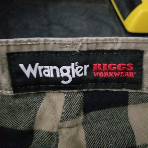 WRANGLER | Riggs Workwear Ranger fleece lined pant - Picture 13 of 15